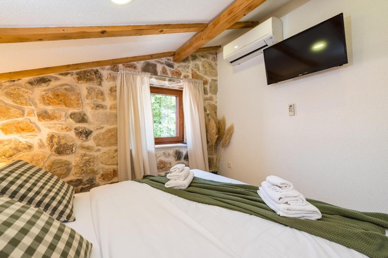Stone villa Miandri Sukošan Esterno foto